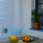 Pangea Sigacik & Bistro Gazde/Camere de închiriat *